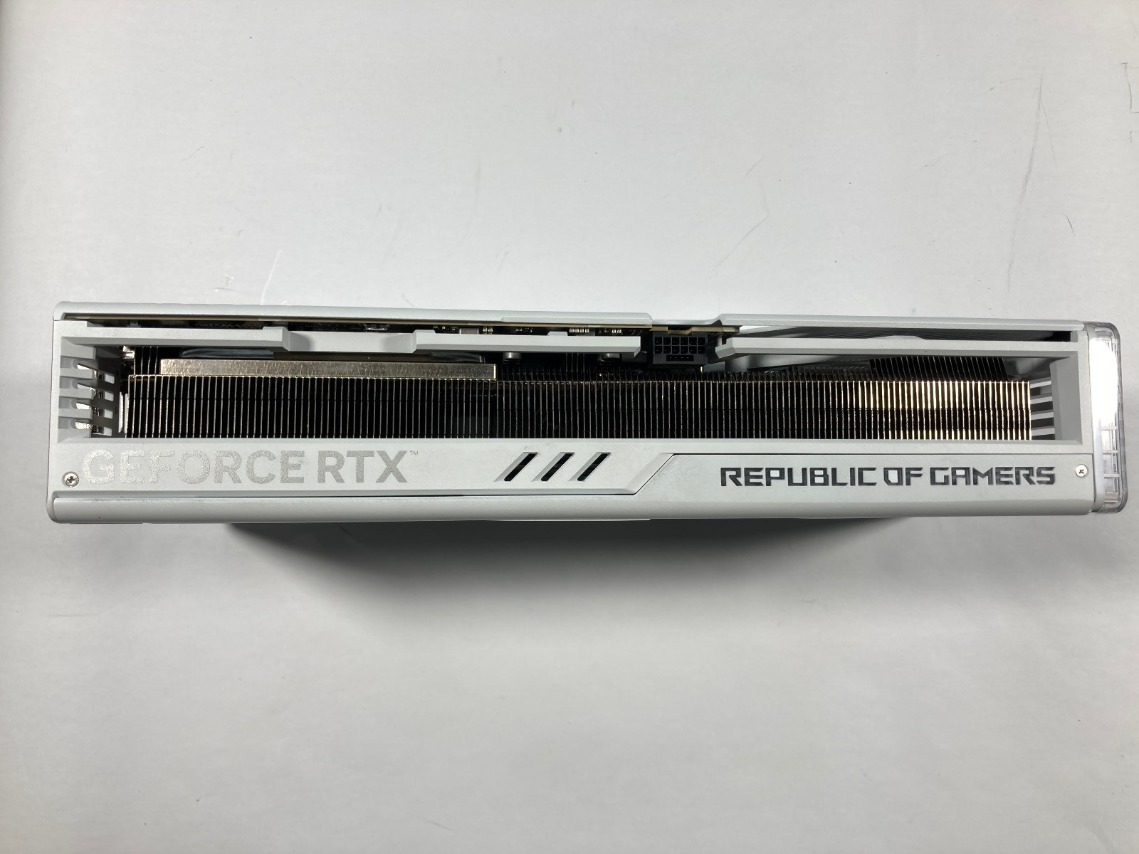 OFERTA 2 PAGUE 1: Tarjeta Gráf - Rtx 4090 24Gb Gddr6X reseña y precio